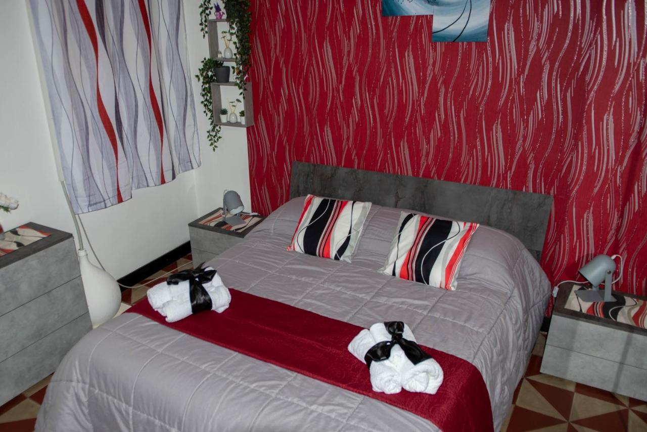 Pitagora House Hotel Taranto Exterior photo